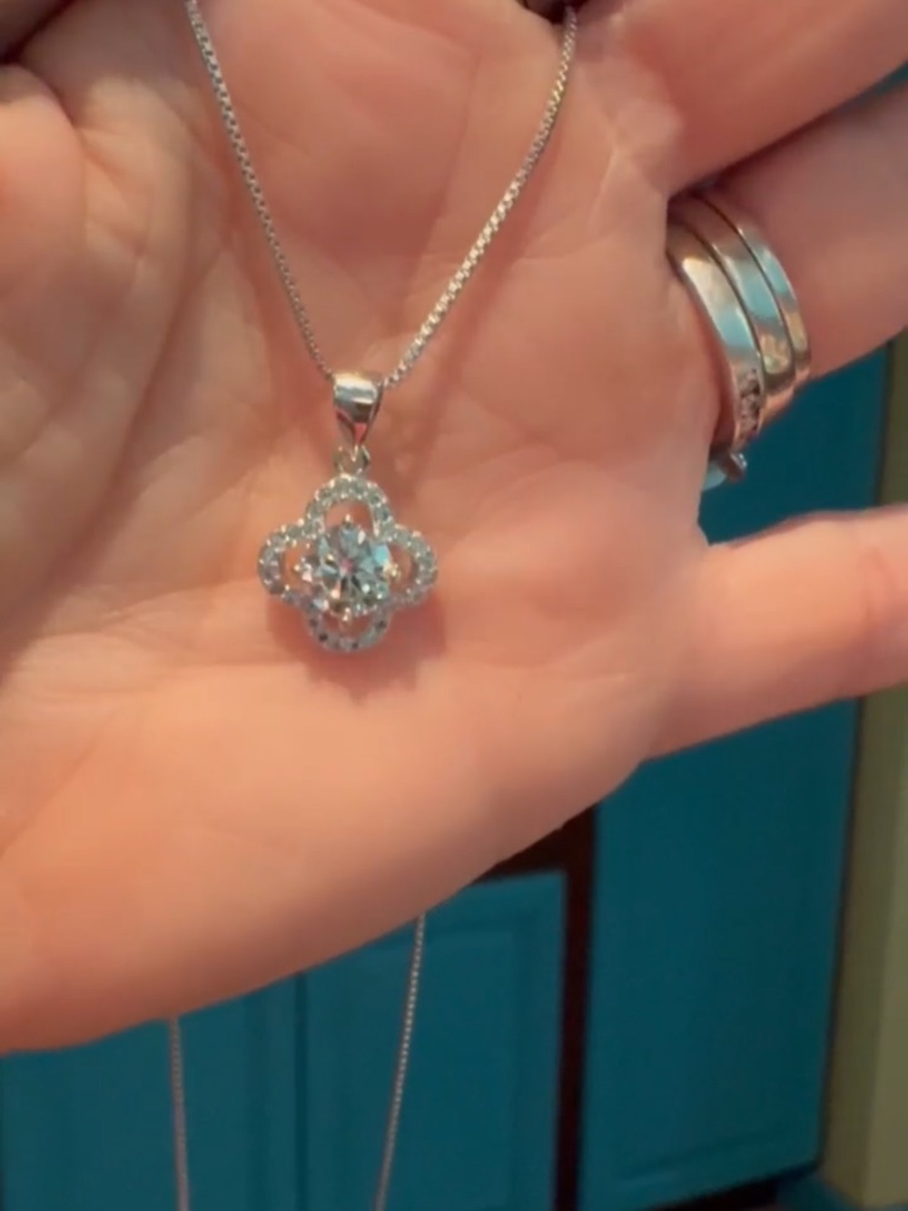 Moissanite Clover necklace set in 925 Sterling Silver NIB - Picture 7 of 9
